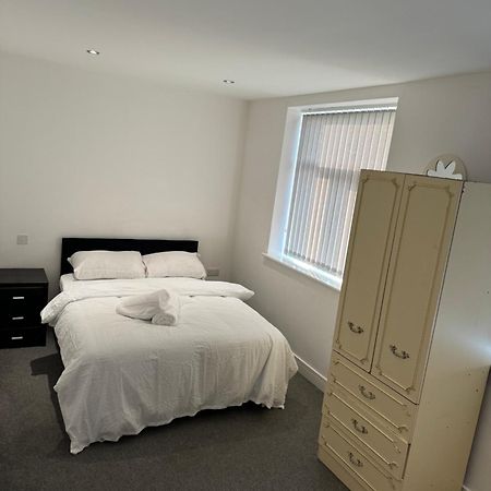 2 Bedroom Apartment In Doncaster City Centre Exterior photo