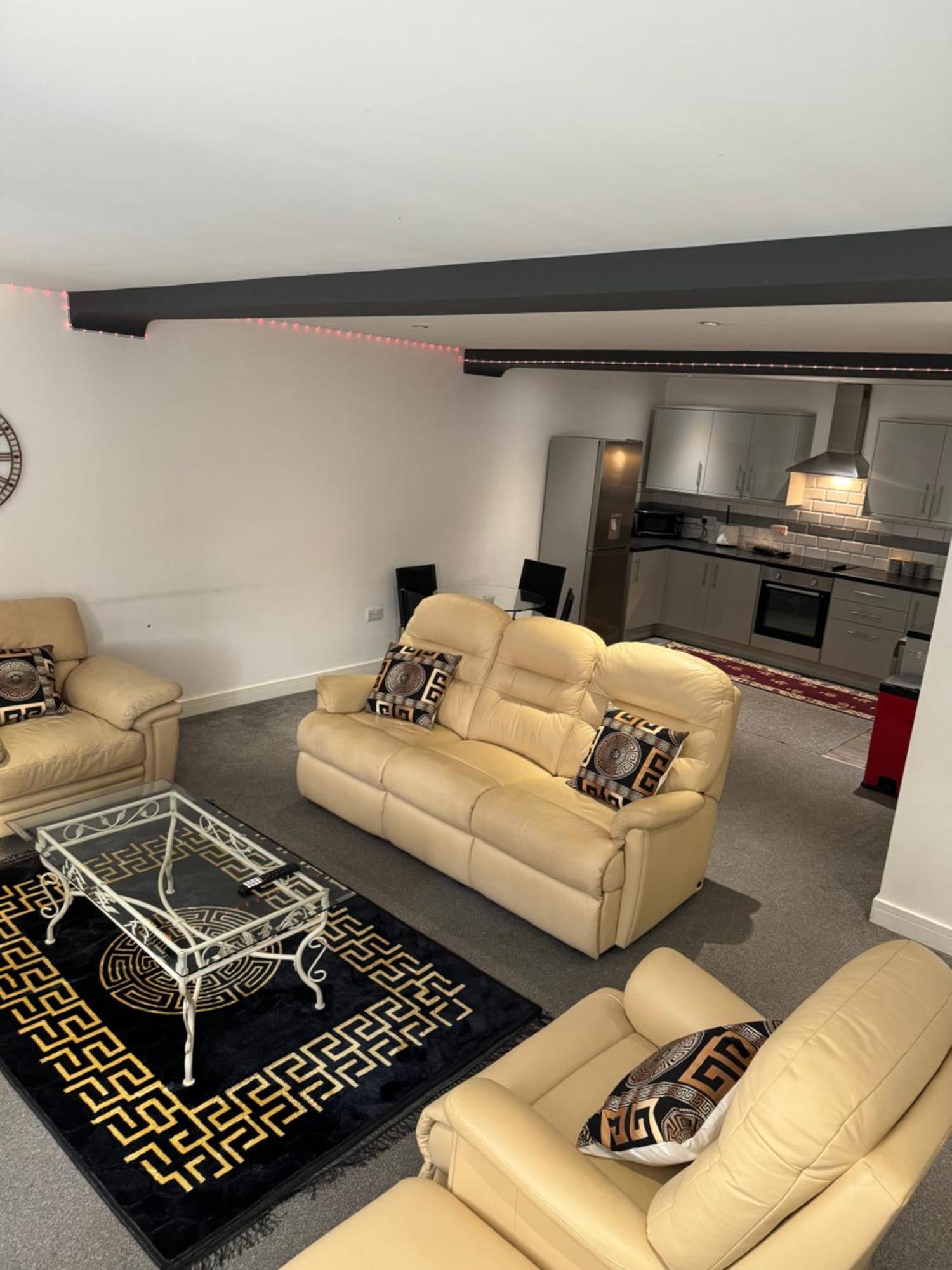 2 Bedroom Apartment In Doncaster City Centre Exterior photo